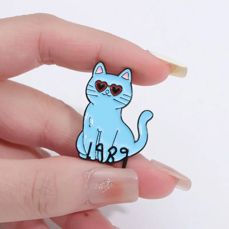Cat Brooches Lapel Badges Cartoon Animal Jewelry Gift for Kids Friends Music Cat Enamel Pins Custom 1989 Cute Guitar